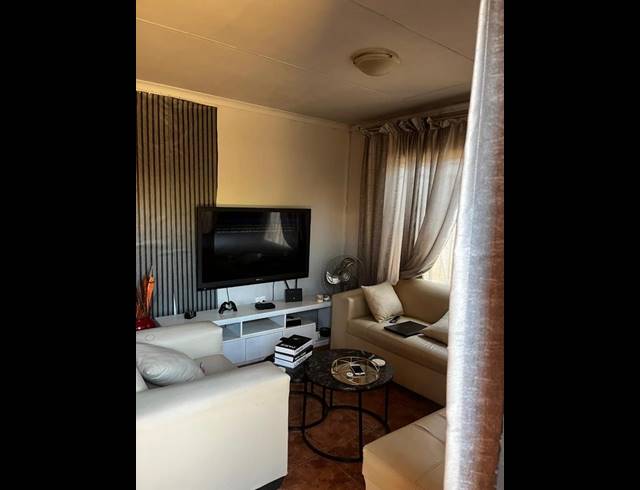 2 BEDROOM PROPERTY TO RENT IN SOSHANGUVE VV